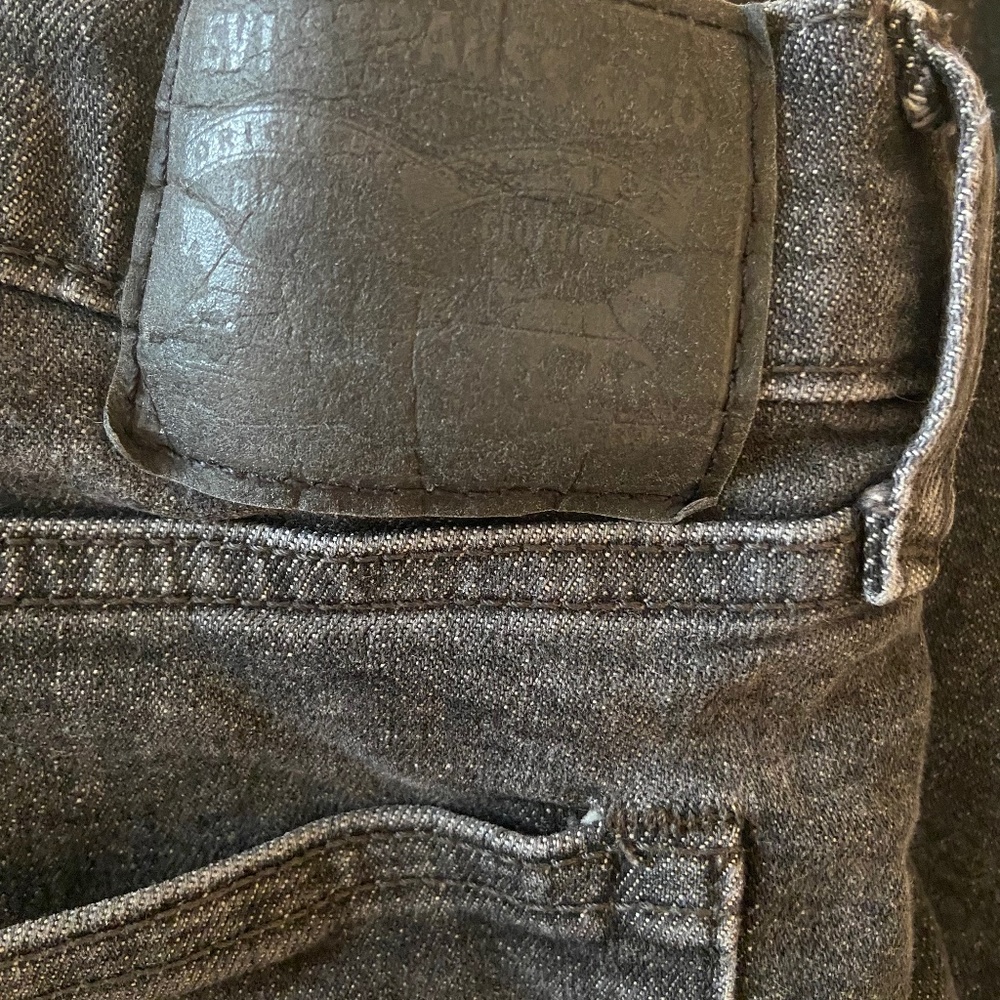 Levi wedgie straight distressed black